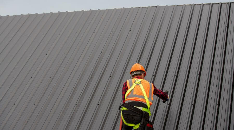 Professional gutter cleaning in Michigan City, MS